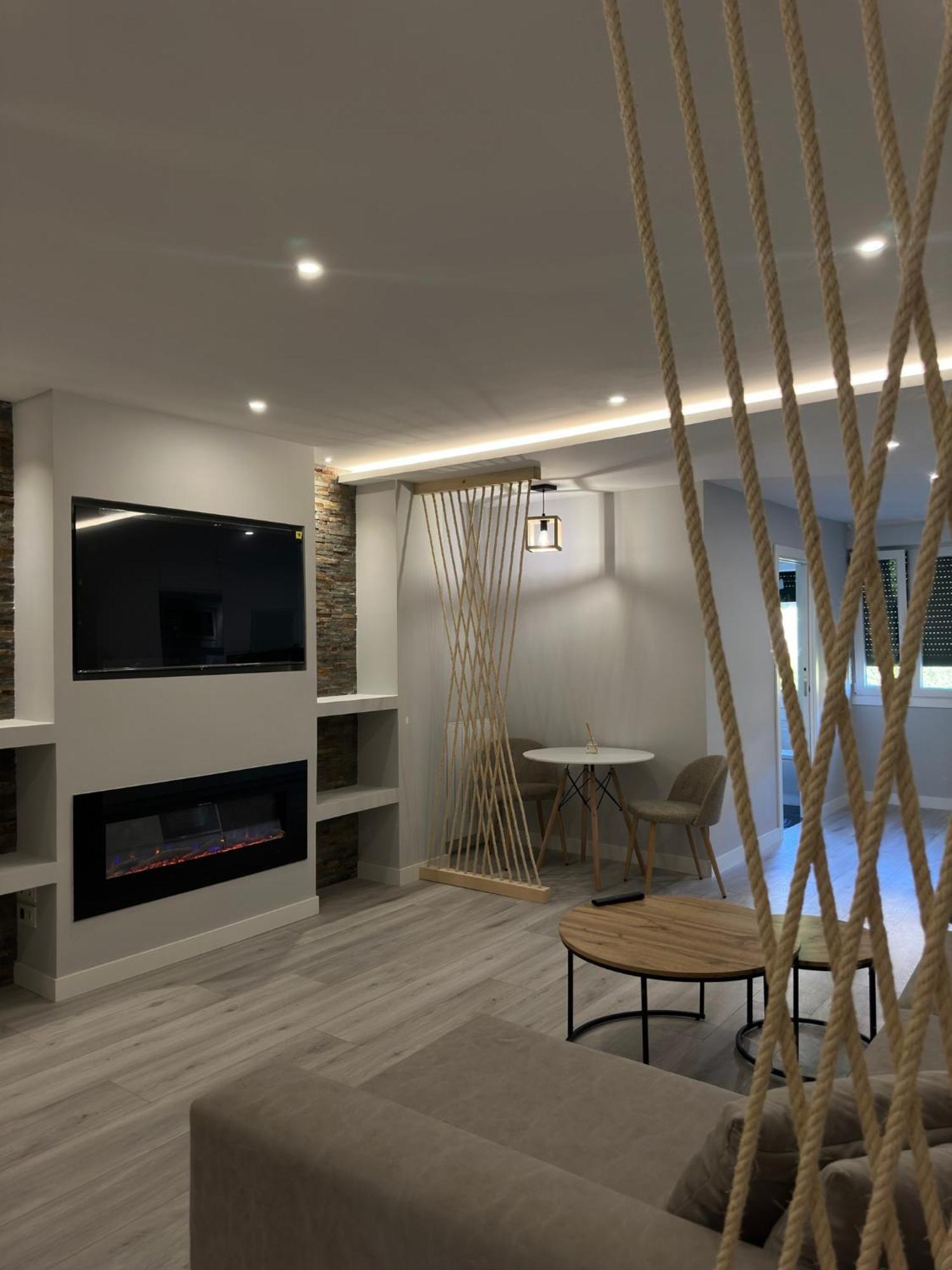 Lujo, Urbano Centrico Apartment Elgoibar Ngoại thất bức ảnh